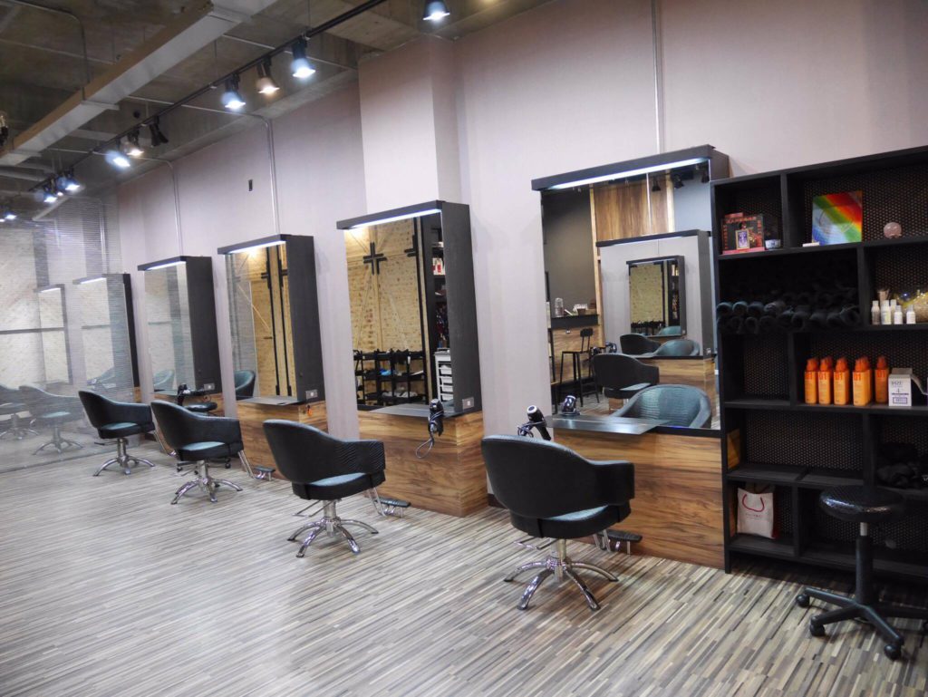 台中洗護髮分享~ VS hair salon MUCOTA 日本深層水透光ABC長效護髮超威的~ 近逢甲星享道酒店 逢甲商圈 (原本位於秋紅谷的阿秋大肥鵝餐廳旁) 美髮相關