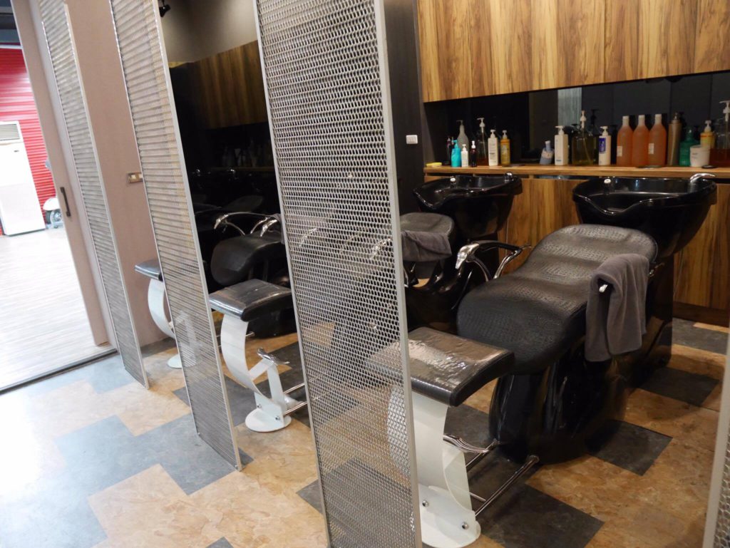 台中洗護髮分享~ VS hair salon MUCOTA 日本深層水透光ABC長效護髮超威的~ 近逢甲星享道酒店 逢甲商圈 (原本位於秋紅谷的阿秋大肥鵝餐廳旁) 美髮相關