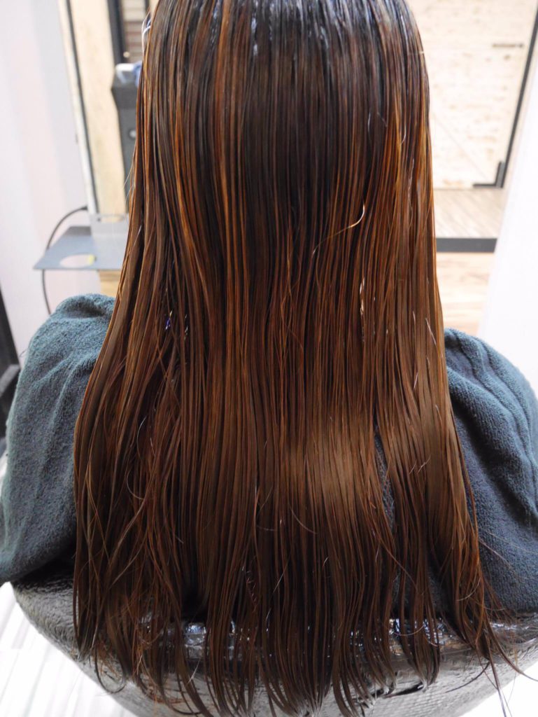 台中洗護髮分享~ VS hair salon MUCOTA 日本深層水透光ABC長效護髮超威的~ 近逢甲星享道酒店 逢甲商圈 (原本位於秋紅谷的阿秋大肥鵝餐廳旁) 美髮相關
