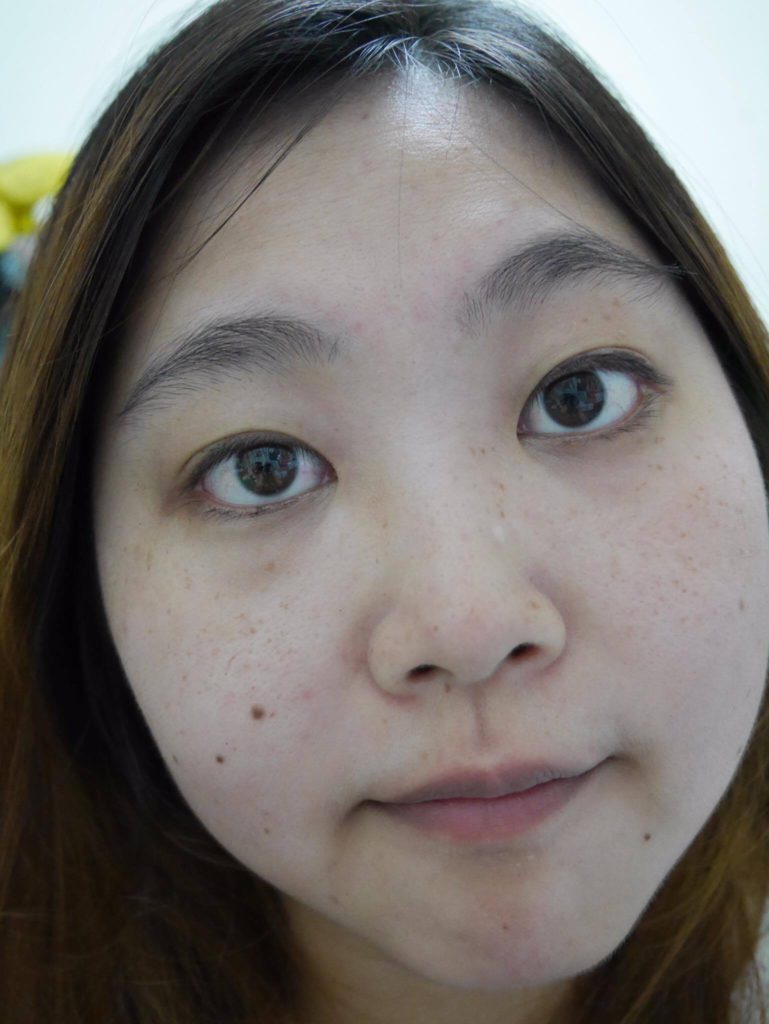 Solone電流激細眼線液 使用心得分享~ 高顯色又溫水可卸,必回購的眼妝產品! 彩妝品分享 民生資訊分享 穿搭分享