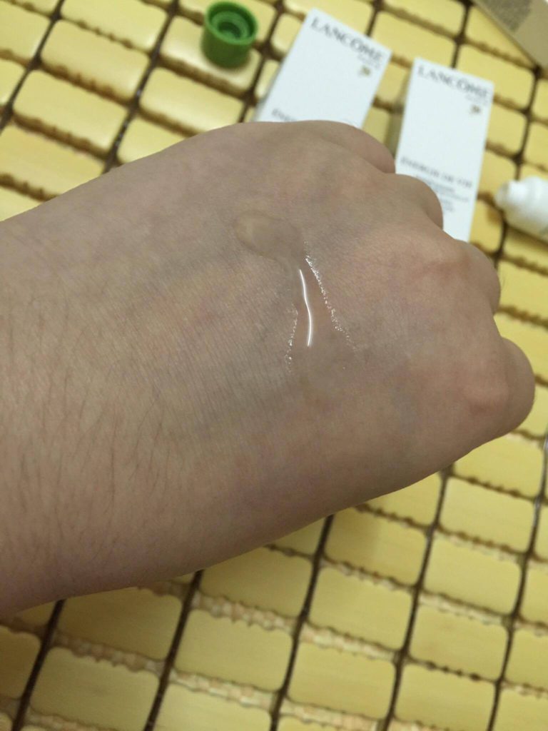 LANCÔME 蘭蔻 菁萃亮妍能量精華 微帶黏潤的保濕精華液 保濕有感 保養品分享 民生資訊分享