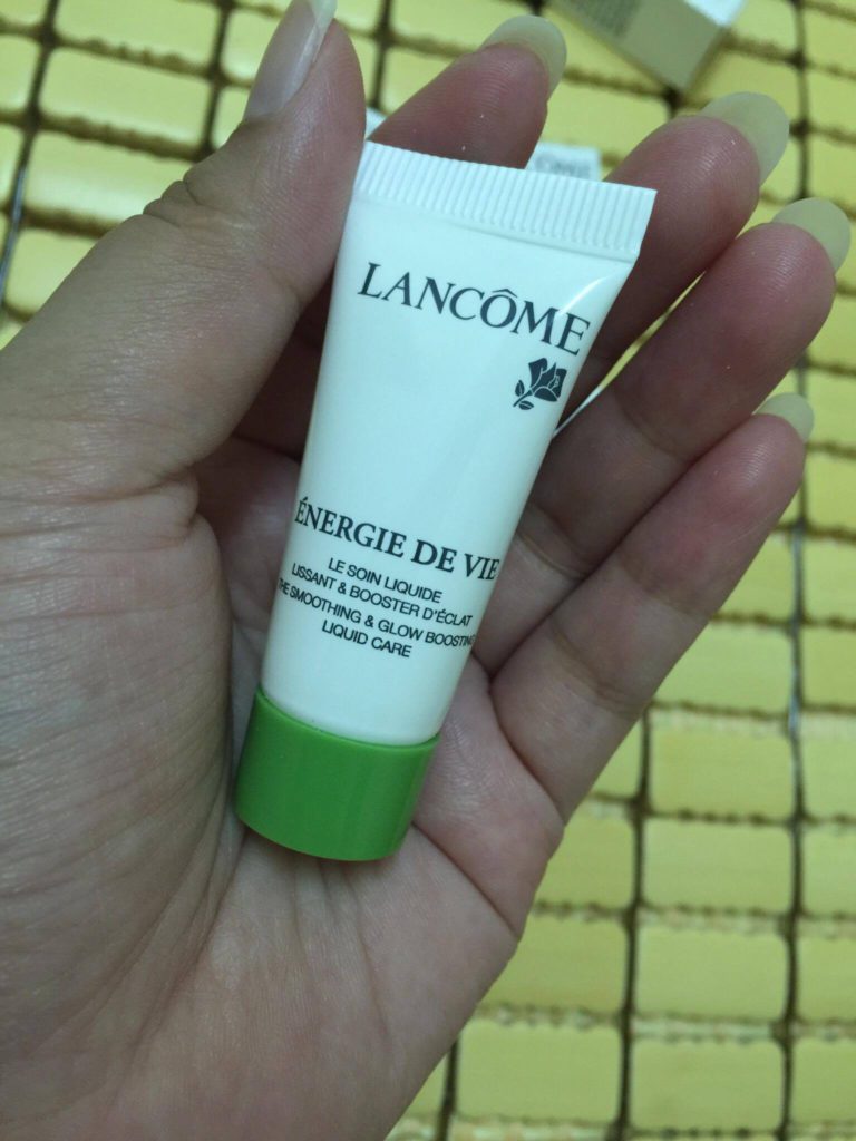 LANCÔME 蘭蔻 菁萃亮妍能量精華 微帶黏潤的保濕精華液 保濕有感 保養品分享 民生資訊分享