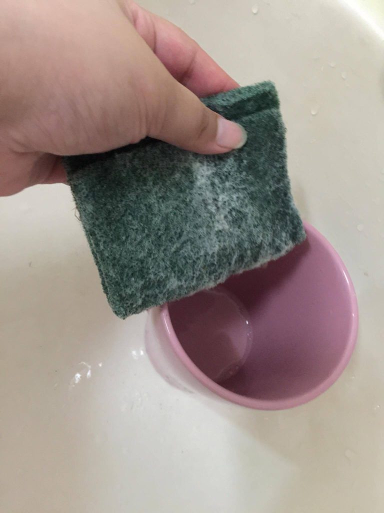 茶樹莊園洗碗精 清除看的見的油汙,還要去除看不見的細菌 全台獨家含有100%澳洲茶樹精油的洗碗精 民生資訊分享 自己動手做!