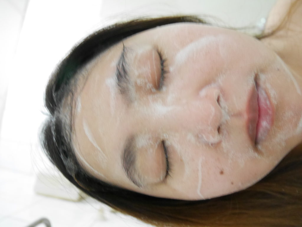 Emma1997 卸妝洗臉清潔凝膠 洗後清透柔嫩 肌膚好舒適 保養品分享 民生資訊分享