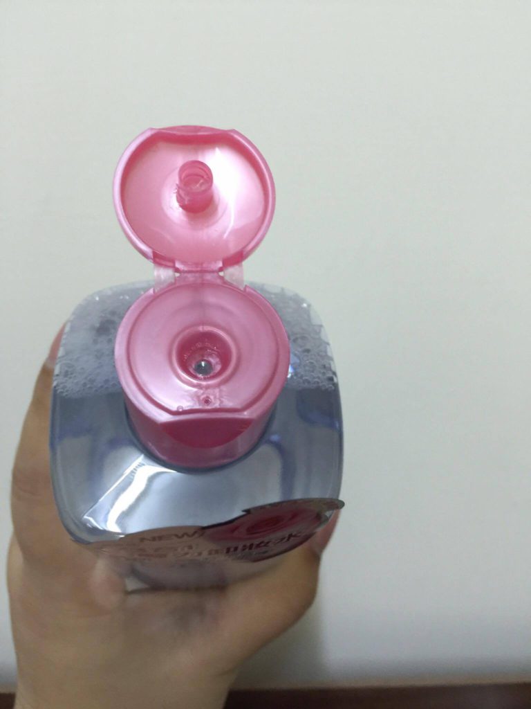 L`Oréal Paris巴黎萊雅三合一卸妝潔顏水 保濕型 使用心得分享 日常淡妝溫和好卸,濃妝請跳過~ 保養品分享 健康養身 彩妝品分享