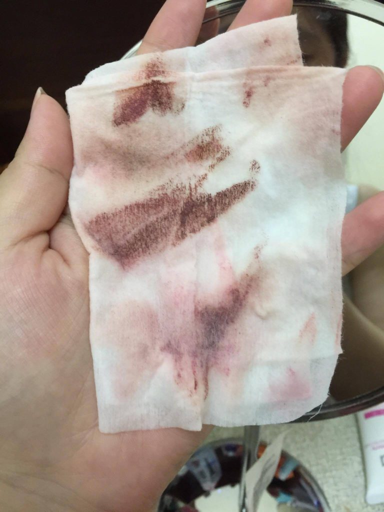 L`Oréal Paris巴黎萊雅三合一卸妝潔顏水 保濕型 使用心得分享 日常淡妝溫和好卸,濃妝請跳過~ 保養品分享 健康養身 彩妝品分享