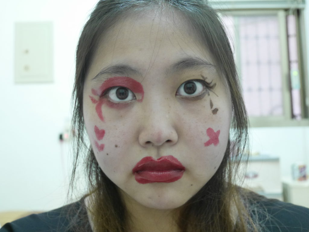 註:內有小丑女仿妝 驚嚇程度爆表(請有心理準備) 1028-抗暈無阻暹羅貓眼線液-深邃咖啡 新手適用 好掌控不易失手 超級好卸除 彩妝品分享