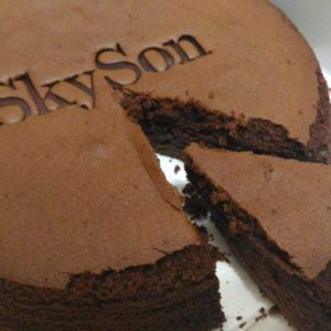 Skyson 天子舒芙蕾蛋糕－瑞士蓮巧克力　香甜不膩口的埔里宅配美食推薦，輕鬆在家享受，大吃美食不受限！ 健康養身 宅配食記 民生資訊分享 美式料理 飲食集錦  