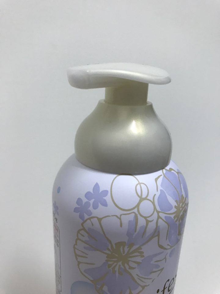 Bifesta碧菲絲特抗暗沉碳酸泡洗面乳 舒適的泡沫清潔,還我清透肌膚~日常清潔可用,防水不行。 保養品分享 健康養身 彩妝品分享 民生資訊分享