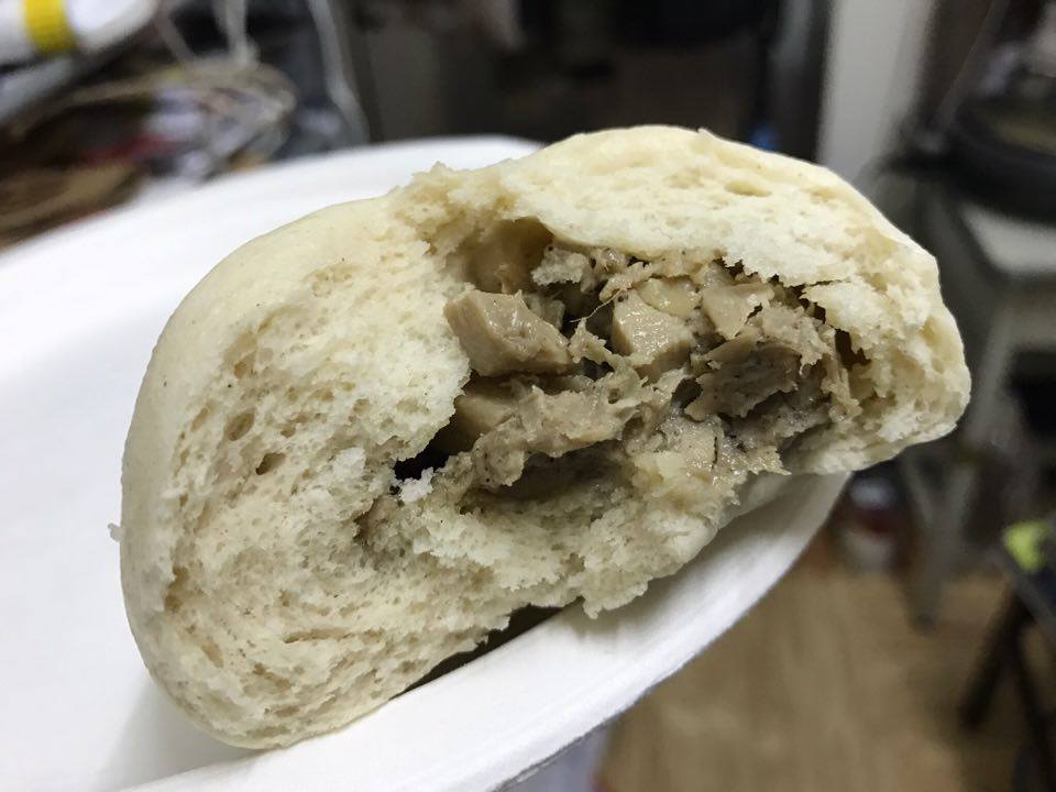 糙米活菌鮮肉竹筍包 楓康超市必買好物~活菌豬的豬肉絲毫不腥,大粒鮮甜筍塊 小資/銅板早點好選擇 中式料理 健康養身 飲食集錦