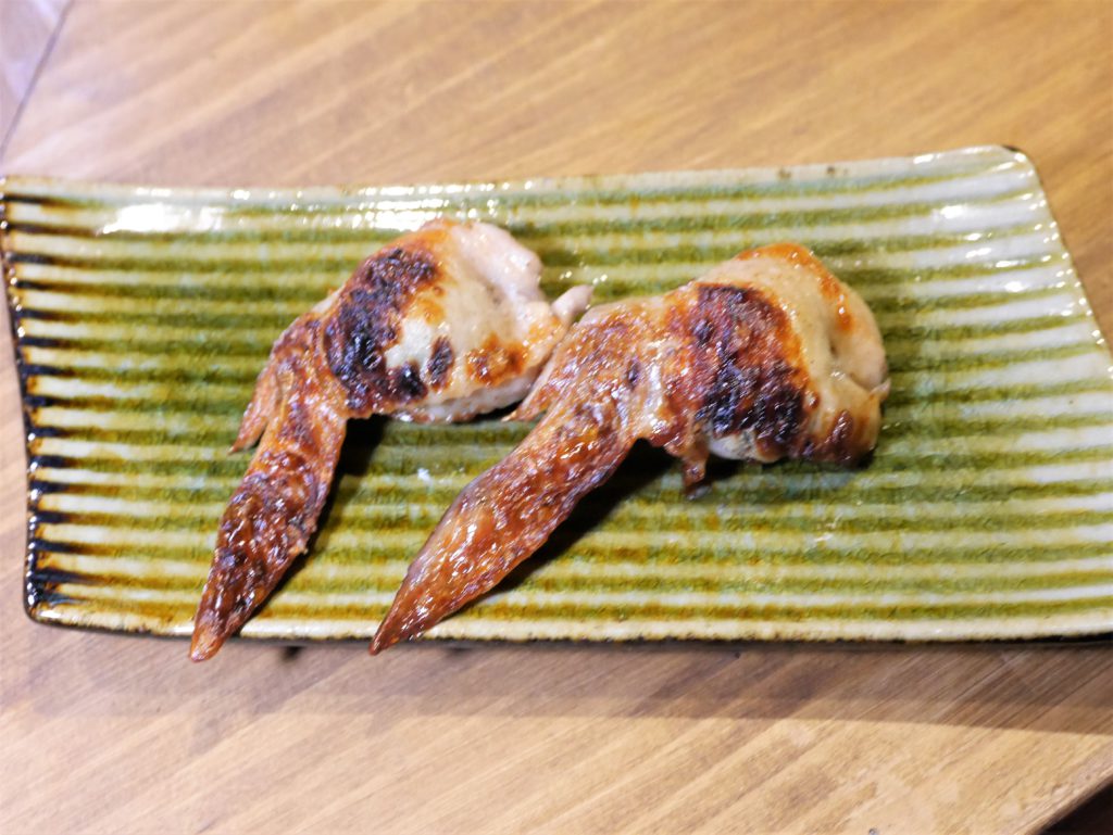 台北信義區/日式居酒屋/巷仔內美食/名人愛店/偶像劇場景/旅行應援團採訪名店-女客居多,幽默風趣的賴桑令人享受笑顏逐開的小時光,美食、美酒都在古記雞.信義店.私房菜居酒屋 近台北捷運永春站 松山工農 中式料理 健康養身 攝影 日式料理 民生資訊分享 飲食集錦