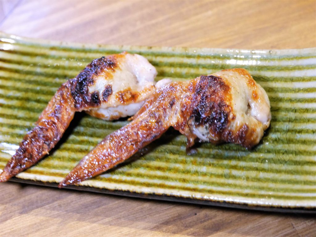 台北信義區/日式居酒屋/巷仔內美食/名人愛店/偶像劇場景/旅行應援團採訪名店-女客居多,幽默風趣的賴桑令人享受笑顏逐開的小時光,美食、美酒都在古記雞.信義店.私房菜居酒屋 近台北捷運永春站 松山工農 中式料理 健康養身 攝影 日式料理 民生資訊分享 飲食集錦