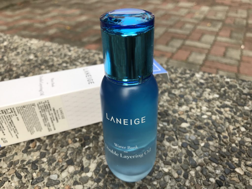 Laneige/蘭芝 water bank oil 水酷肌因雙萃滋養精華油 油加水混合的湛藍精華 吸收快 觸感柔潤 適合夏日保養使用 保養品分享 健康養身 攝影 民生資訊分享 