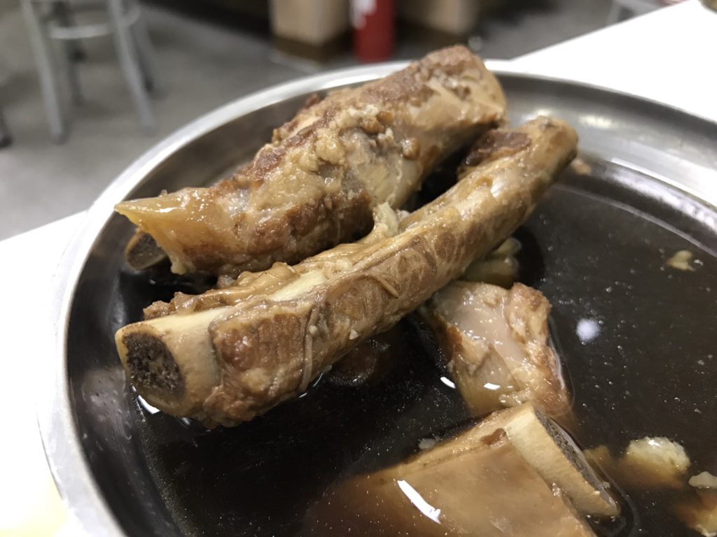 台中北區 康寶十全藥燉排骨御膳養生食補 藥膳湯頭順口好喝不甜膩 排骨香嫩又好咬 直接用手抓起來吃就是王道！午餐/宵夜/養生/美味/藥膳/支骨 中式料理 健康養身 民生資訊分享 飲食集錦 