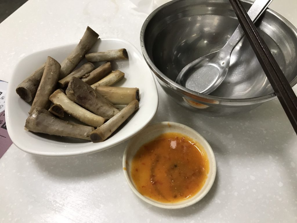 台中北區 康寶十全藥燉排骨御膳養生食補 藥膳湯頭順口好喝不甜膩 排骨香嫩又好咬 直接用手抓起來吃就是王道！午餐/宵夜/養生/美味/藥膳/支骨 中式料理 健康養身 民生資訊分享 飲食集錦 