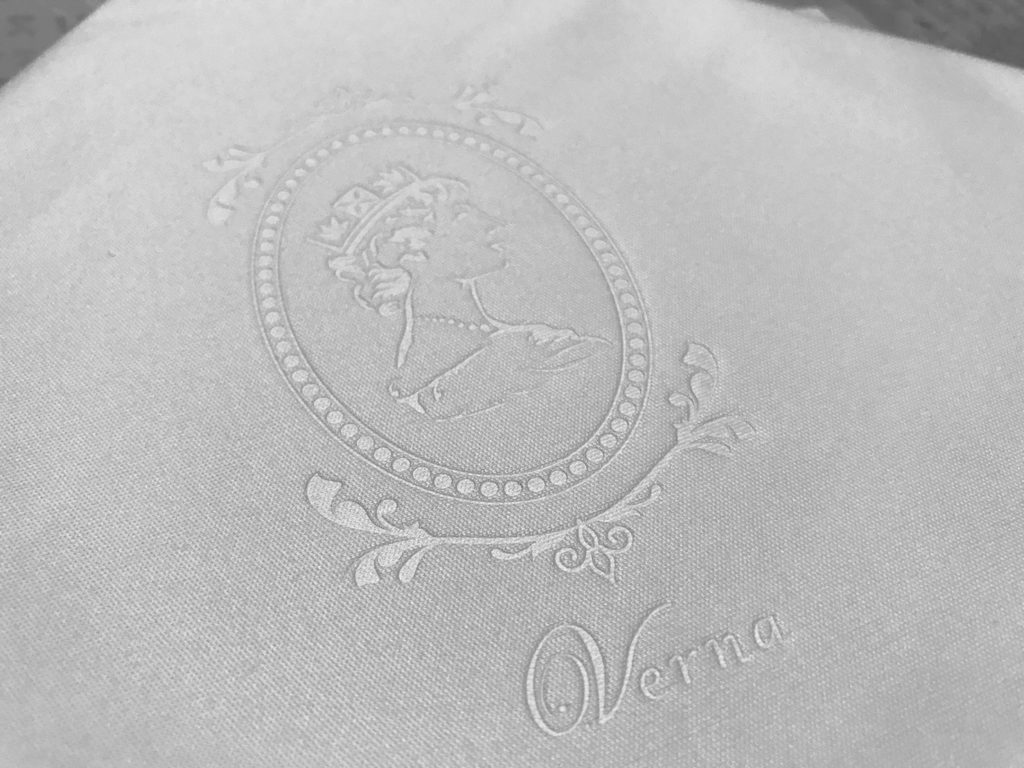skincare/cleanser/臉部清潔產品-O.Verna cleana 超細纖維深層潔顏布-卸除彩妝,一塊布就可以!日本特殊專利織法,體驗輕柔中的極致純淨~ 保養品分享 健康養身 彩妝品分享 民生資訊分享