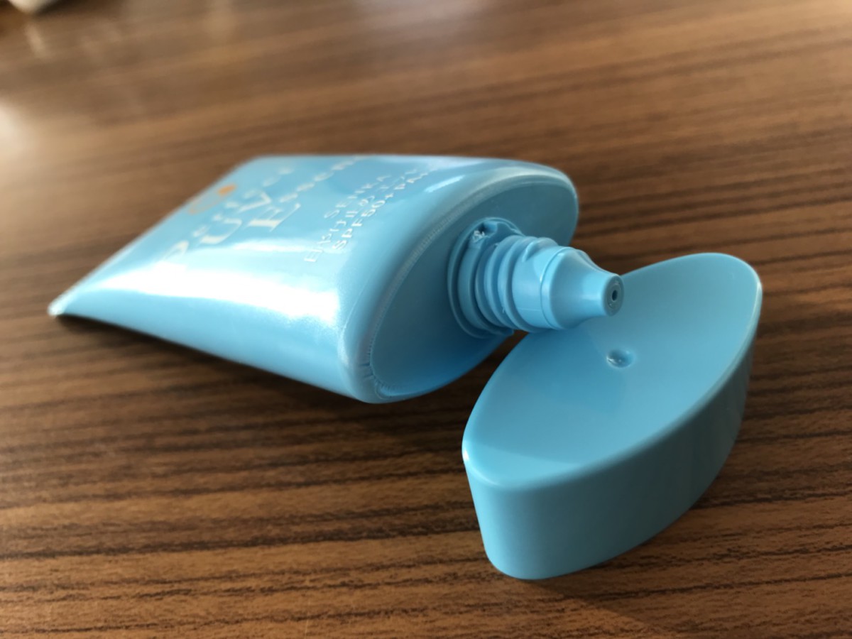 給我裸透素顏美肌的 專科完美清透潤色隔離乳SPF50+．PA++++ 持久力優秀不黯淡的優質底妝 出油也不會發生斑駁感 保養品分享 彩妝品分享 攝影 民生資訊分享 