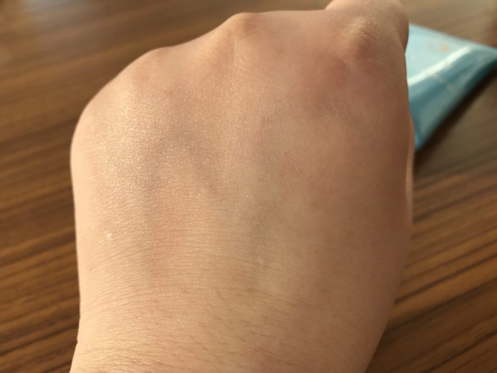 給我裸透素顏美肌的 專科完美清透潤色隔離乳SPF50+.PA++++ 持久力優秀不黯淡的優質底妝 出油也不會發生斑駁感 保養品分享 彩妝品分享 攝影 民生資訊分享