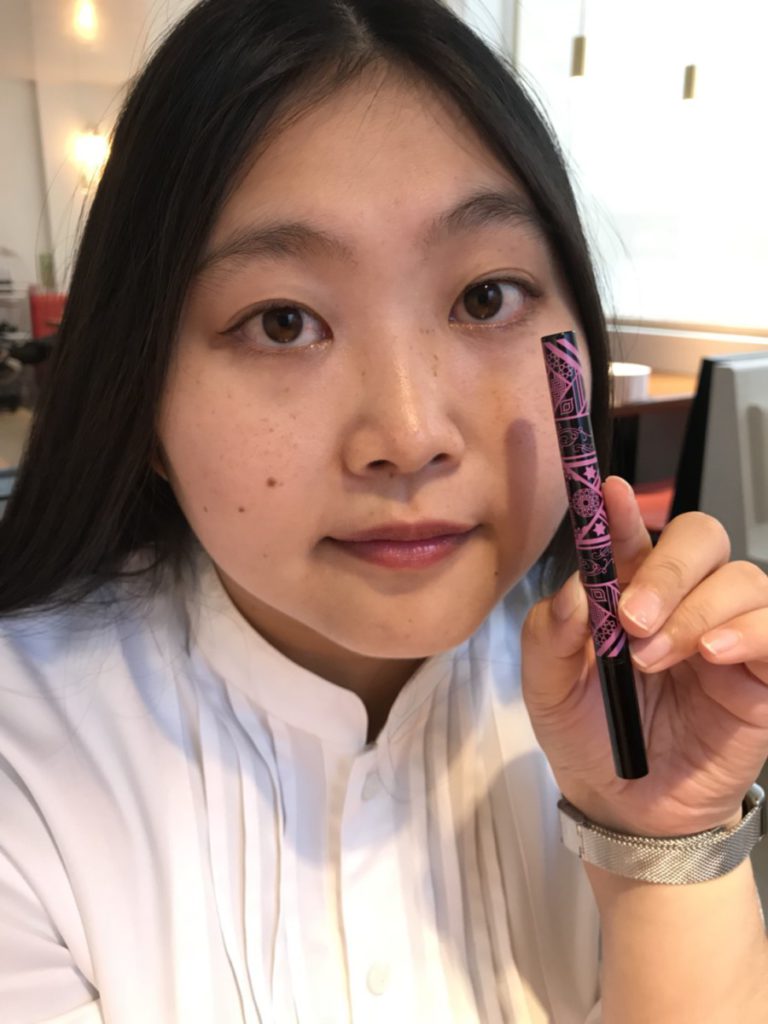 BÉBÉ POSHÉ奢華寶貝-激黑綻放世紀之創持久眼線液筆 描繪出更有魅力的自我! 彩妝品分享 攝影 民生資訊分享
