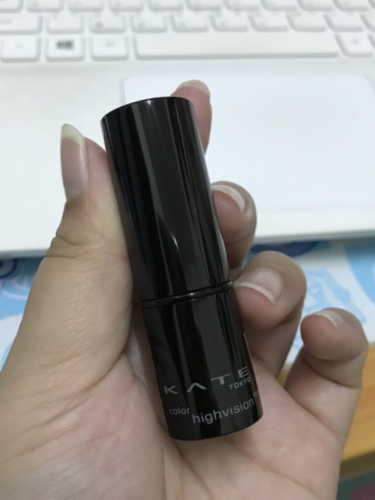 開架唇彩/KATE TOKYO/凱婷唇膏-高顯色映象唇膏 RS-1 顏色偏豆沙,顯氣質,質地滑順好塗抹 彩妝品分享 攝影 民生資訊分享