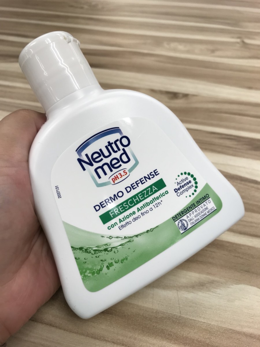 Neutromed 義大利私密肌專家女性沐浴乳清新加強型PH3.5 兼具柔嫩與清爽的呵護洗劑 不乾不繃 健康養身 攝影 民生資訊分享 