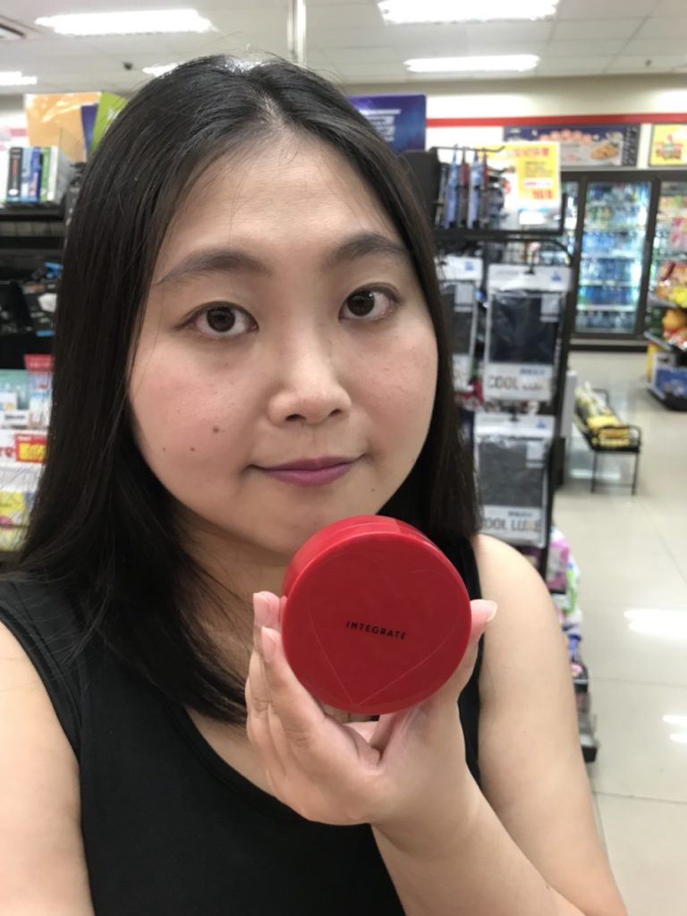 日系底妝-前所未有新體驗的水感果凍底妝,一上就有明亮好氣色->櫻特芮/INTEGRATE透潤柔光粉底凍 彩妝品分享 攝影 民生資訊分享