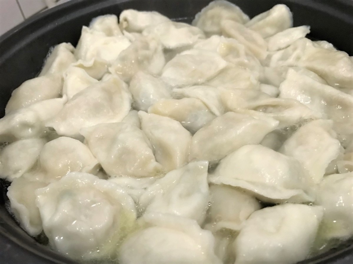 調味醬/辣椒醬推薦-世界第一辣醬-陶華碧老干媽辣椒醬,外食族省錢料理必備,當火鍋沾醬、拌麵、拌飯都很棒!紅油水餃自己做~ 中式料理 宅配食記 攝影 民生資訊分享 自己動手做! 飲食集錦