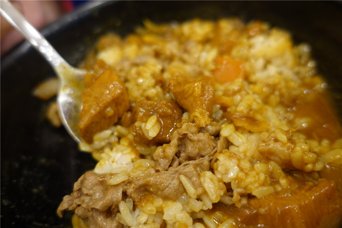 Sukiya Taiwan-すき家 台中健行博館店-美味的牛肉咖哩/咖哩牛丼深得我心,可樂餅套餐每次必點!內有Sukiya菜單 中式料理 攝影 日式料理 民生資訊分享 飲食集錦