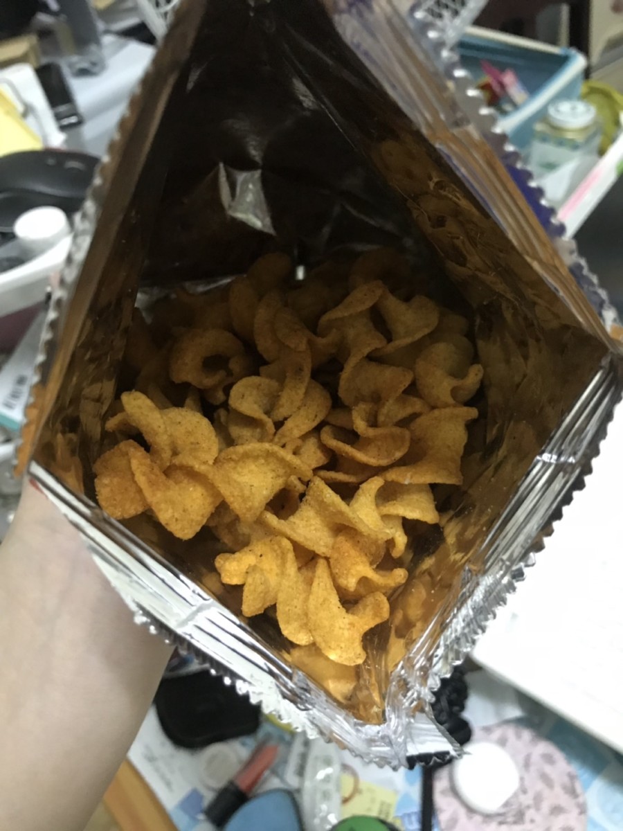 誰說台中吃不到馬辣麻辣鍋?可樂果豌豆酥神還原這美味!台灣零食/超商零食/品牌聯名/限期優惠@可樂果JUMBO馬辣麻辣鍋口味 中式料理 宅配食記 攝影 民生資訊分享 飲食集錦
