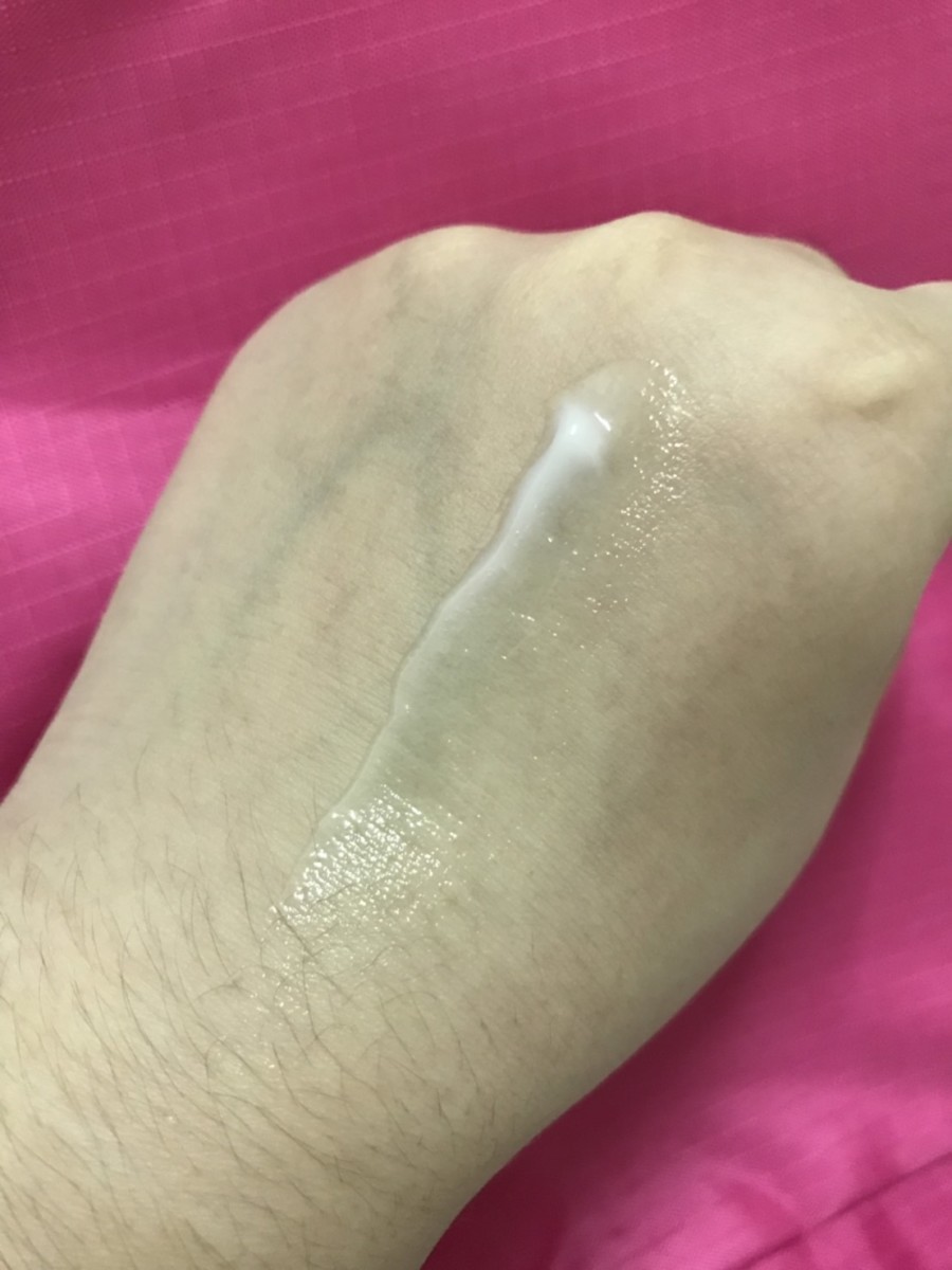 White Truth光感淨透美白凝凍-使用感受輕爽舒適,傳明酸添加,抑制黑色素形成及防止色素斑的形成,美白淡斑更有力! 保養品分享 健康養身 攝影 民生資訊分享