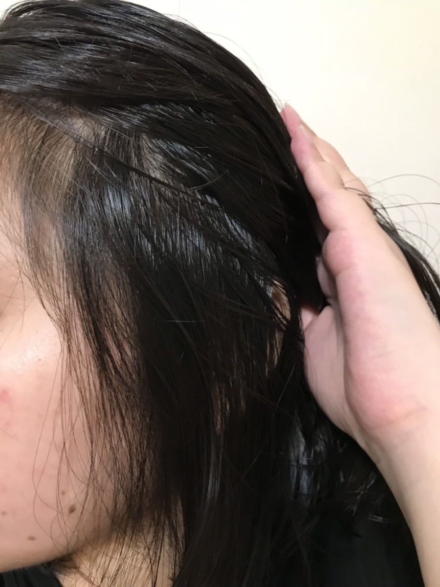 la sana 潤紗娜海藻精萃護髮露-免沖洗護髮精華,日本10年連続No.1的10秒護髮神器,日本小桃瓶! 保養品分享 彩妝品 彩妝品分享 攝影 民生資訊分享 美髮相關