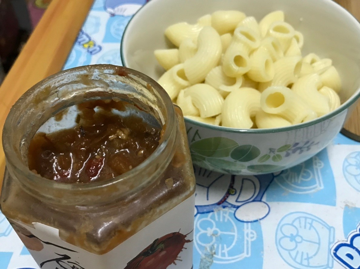 一碗公-整粒番茄酸辣醬、香辣金瓜醬,新鮮蔬果熬製,醬香濃郁,簡單好吃,拌飯、拌麵、煮湯或當點心都很優秀! 中式料理 宅配食記 攝影 民生資訊分享 飲食集錦