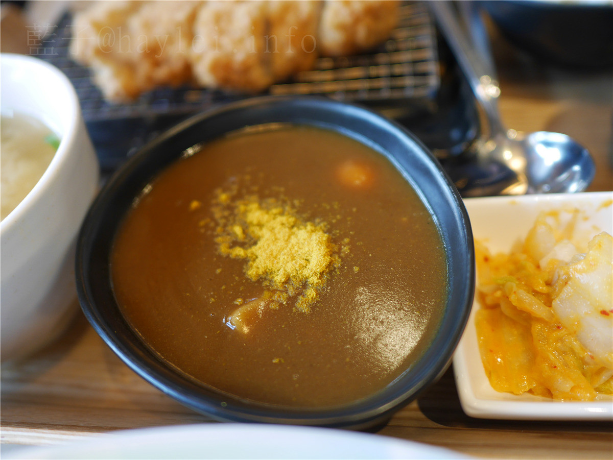 台中品田牧場(公益店)-海老里肌海陸並出,味美肉嫩、里肌豬排咖哩香氣逼人,越光米、高麗菜無限供應,吃的超級飽~台中美食餐廳/日式料理/日式豬排定食/王品集團美食/咖哩豬排/套餐定食/愛評體驗券 攝影 民生資訊分享 飲食集錦
