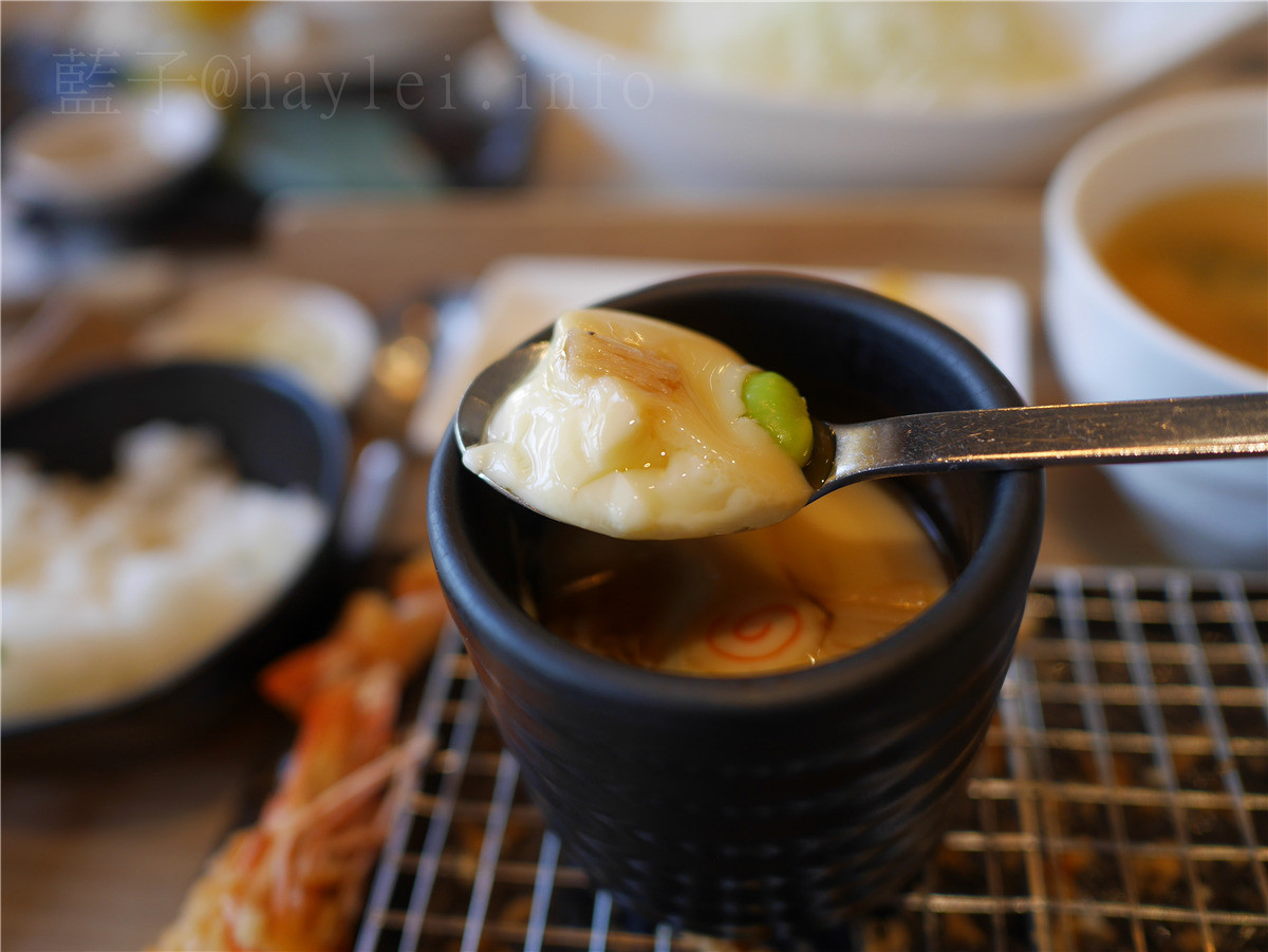 台中品田牧場(公益店)-海老里肌海陸並出,味美肉嫩、里肌豬排咖哩香氣逼人,越光米、高麗菜無限供應,吃的超級飽~台中美食餐廳/日式料理/日式豬排定食/王品集團美食/咖哩豬排/套餐定食/愛評體驗券 攝影 民生資訊分享 飲食集錦