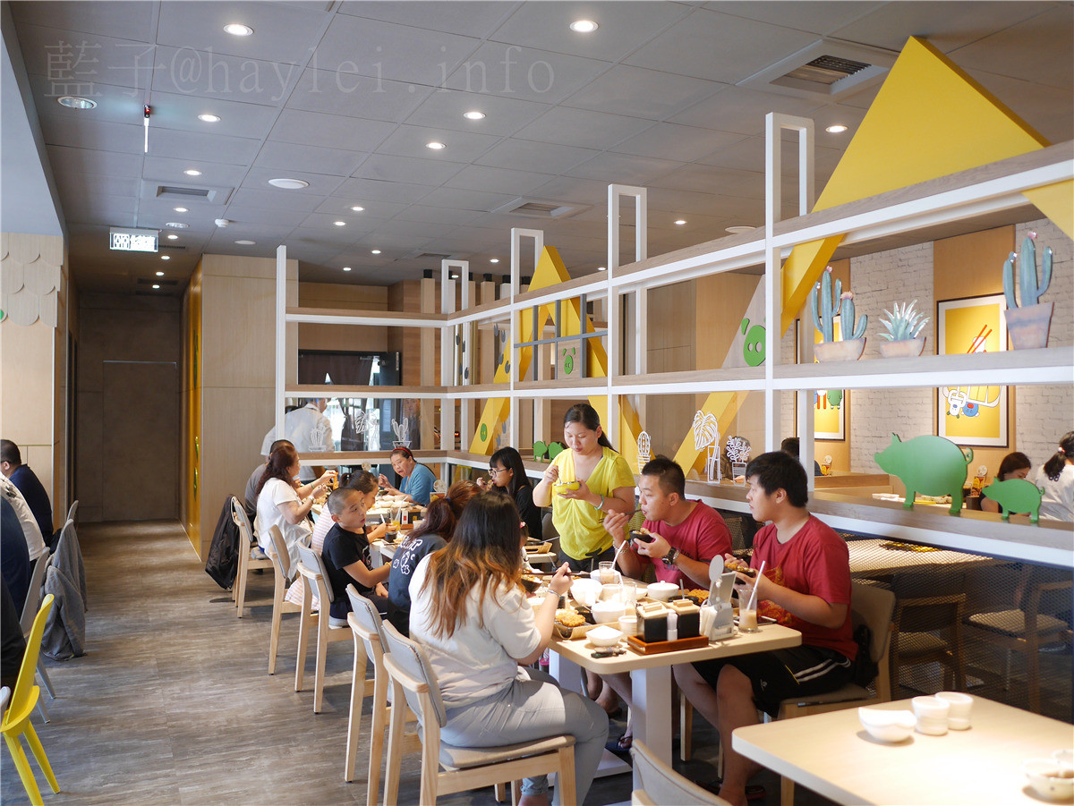 台中品田牧場(公益店)-海老里肌海陸並出,味美肉嫩、里肌豬排咖哩香氣逼人,越光米、高麗菜無限供應,吃的超級飽~台中美食餐廳/日式料理/日式豬排定食/王品集團美食/咖哩豬排/套餐定食/愛評體驗券 攝影 民生資訊分享 飲食集錦