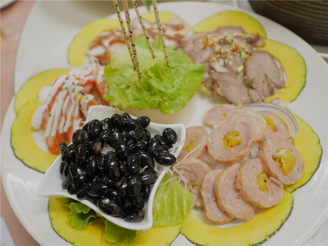 漁人船釣海鮮餐廳/5000元有找的超澎湃年菜外帶,巷仔內的都找這訂年菜!台中西屯區/年菜外帶/尾牙春酒/春節辦桌/熱炒台菜餐廳/平價年菜/年菜菜單 中式料理 攝影 飲食集錦