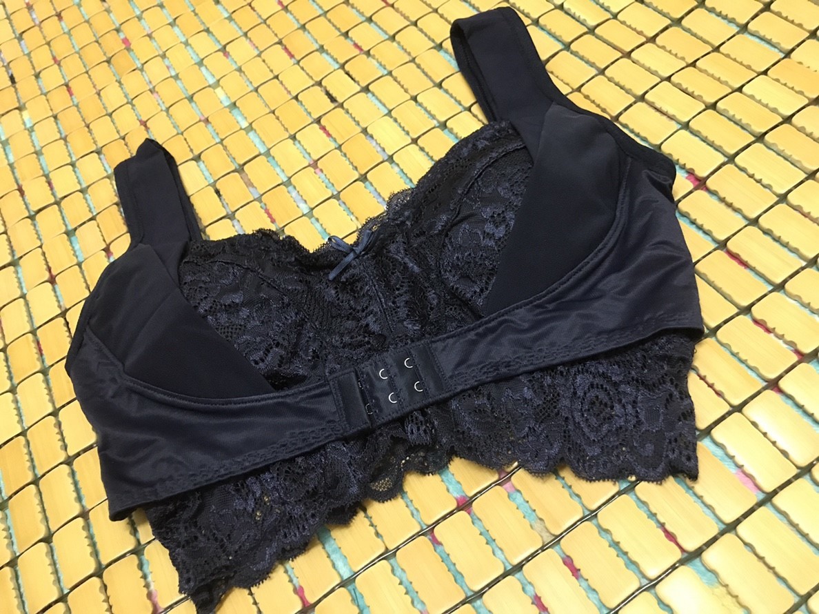 Angellir room bra/夜間3D美胸內衣-撐托集中、舒適貼身的無鋼圈內衣,肩帶前釦看起來特別可愛,送女友、閨密都很適合,在台灣就能買~日本美胸保養/居家/睡衣/送禮/前扣式內衣 健康養身 攝影 民生資訊分享 穿搭分享