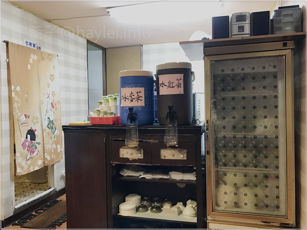 和風小館日式平價料理-炒飯50元噴香夠味、鍋燒烏龍麵60元彈香好吃,二中學生很常來!台中西區/日進街篤行路口/平價美味/日式料理/和風小館菜單/台中好吃炒飯 中式料理 攝影 日式料理 民生資訊分享 飲食集錦
