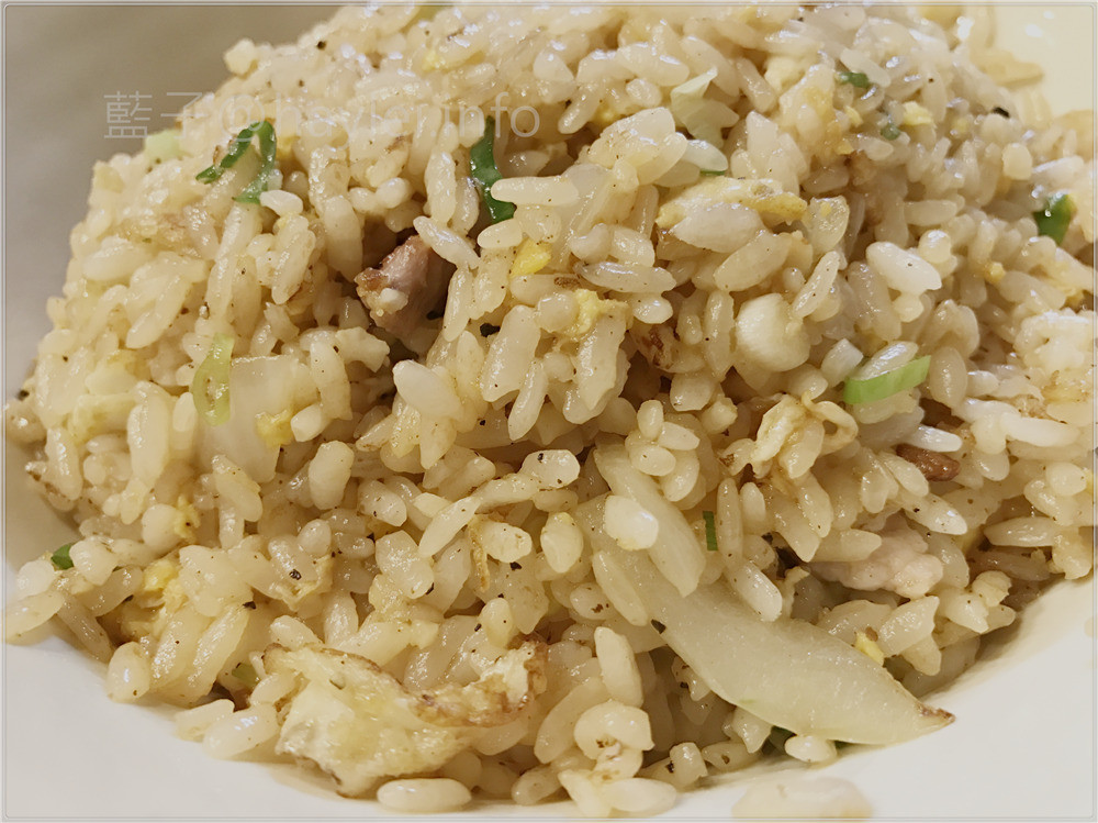 和風小館日式平價料理-炒飯50元噴香夠味、鍋燒烏龍麵60元彈香好吃,二中學生很常來!台中西區/日進街篤行路口/平價美味/日式料理/和風小館菜單/台中好吃炒飯 中式料理 攝影 日式料理 民生資訊分享 飲食集錦