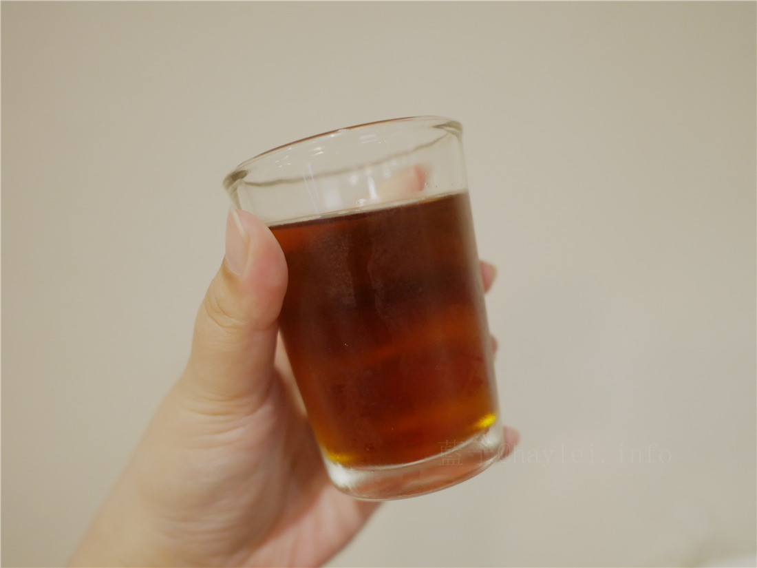 台中食藝石頭火鍋-煸香的扁魚、石鍋爆炒的香氣帶出完美湯頭,醬料多元、食材新鮮豐富多樣化,特製沙茶很道地,口口涮出絕妙滋味~食藝石頭火鍋菜單/台中火鍋推薦/汕頭火鍋/石頭火鍋/火鍋推薦/平價美味 中式料理 攝影 民生資訊分享 飲食集錦