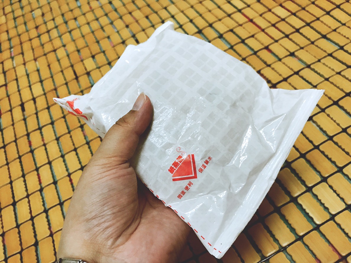 喜生食品即食炊飯 -五目雜錦/野菇豚肉/麻油香筍,國產農產品,履歷生產層層把關,2分鐘加熱即食,好吃又營養,簡單搞定美味一餐!即食炊飯/喜生食品/微波即食/宅配調理飯/快速料理包/懶人料理/居家必備 中式料理 健康養身 宅配食記 攝影 民生資訊分享 自己動手做! 飲食集錦