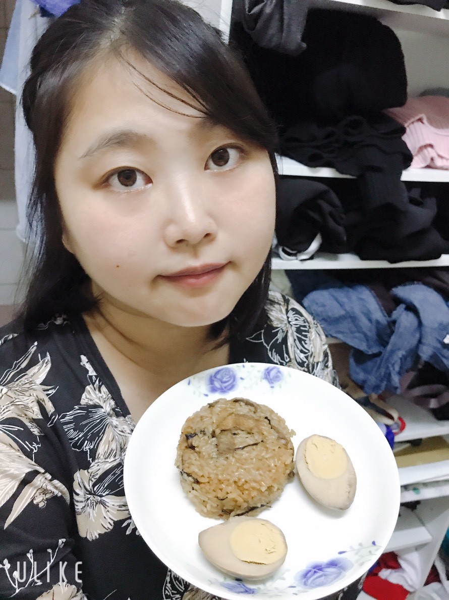 喜生食品即食炊飯 -五目雜錦/野菇豚肉/麻油香筍,國產農產品,履歷生產層層把關,2分鐘加熱即食,好吃又營養,簡單搞定美味一餐!即食炊飯/喜生食品/微波即食/宅配調理飯/快速料理包/懶人料理/居家必備 中式料理 健康養身 宅配食記 攝影 民生資訊分享 自己動手做! 飲食集錦
