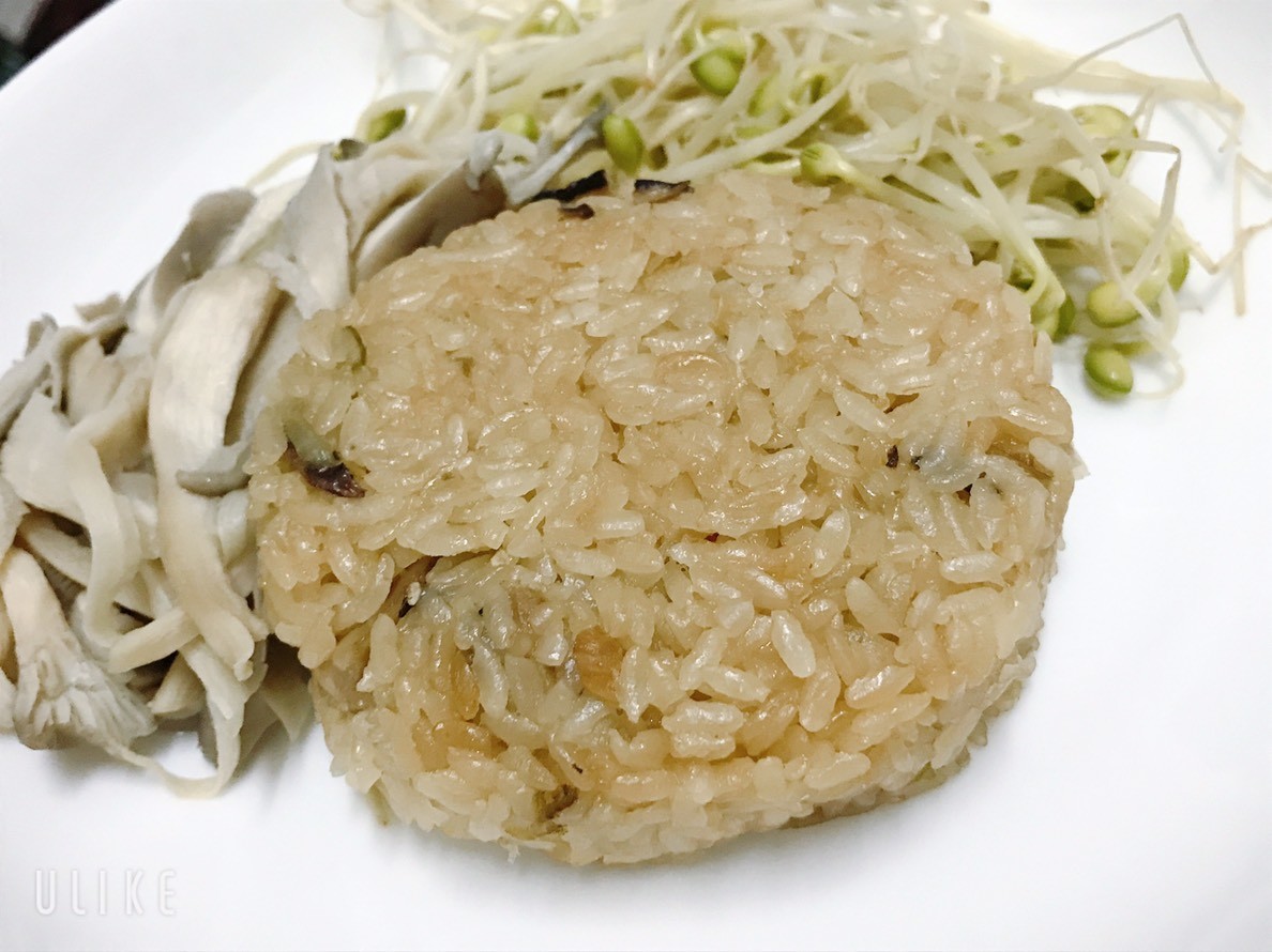 喜生食品即食炊飯 -五目雜錦/野菇豚肉/麻油香筍,國產農產品,履歷生產層層把關,2分鐘加熱即食,好吃又營養,簡單搞定美味一餐!即食炊飯/喜生食品/微波即食/宅配調理飯/快速料理包/懶人料理/居家必備 中式料理 健康養身 宅配食記 攝影 民生資訊分享 自己動手做! 飲食集錦