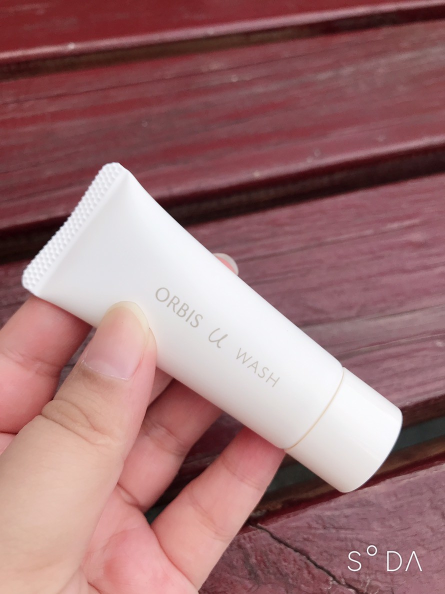 ORBIS肌膚保養/ORBIS u 芯生悠-潔面乳、精華化妝水跟保濕凝凍皆無油分、無香料、無著色、無酒精,對肌膚的負擔感低,相信也很適合大多數朋友~ORBISu/芯生悠 保養品分享 彩妝品分享 攝影 民生資訊分享