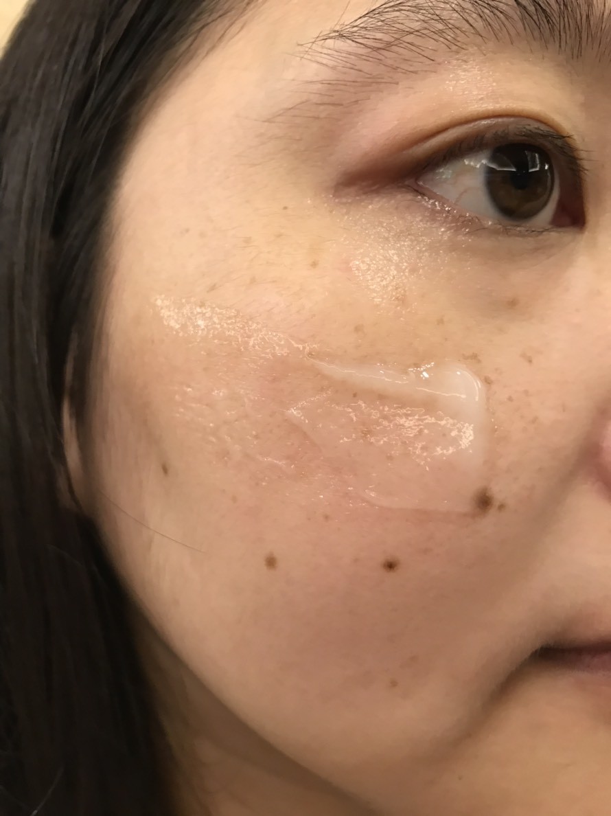 ORBIS肌膚保養/ORBIS u 芯生悠-潔面乳、精華化妝水跟保濕凝凍皆無油分、無香料、無著色、無酒精,對肌膚的負擔感低,相信也很適合大多數朋友~ORBISu/芯生悠 保養品分享 彩妝品分享 攝影 民生資訊分享