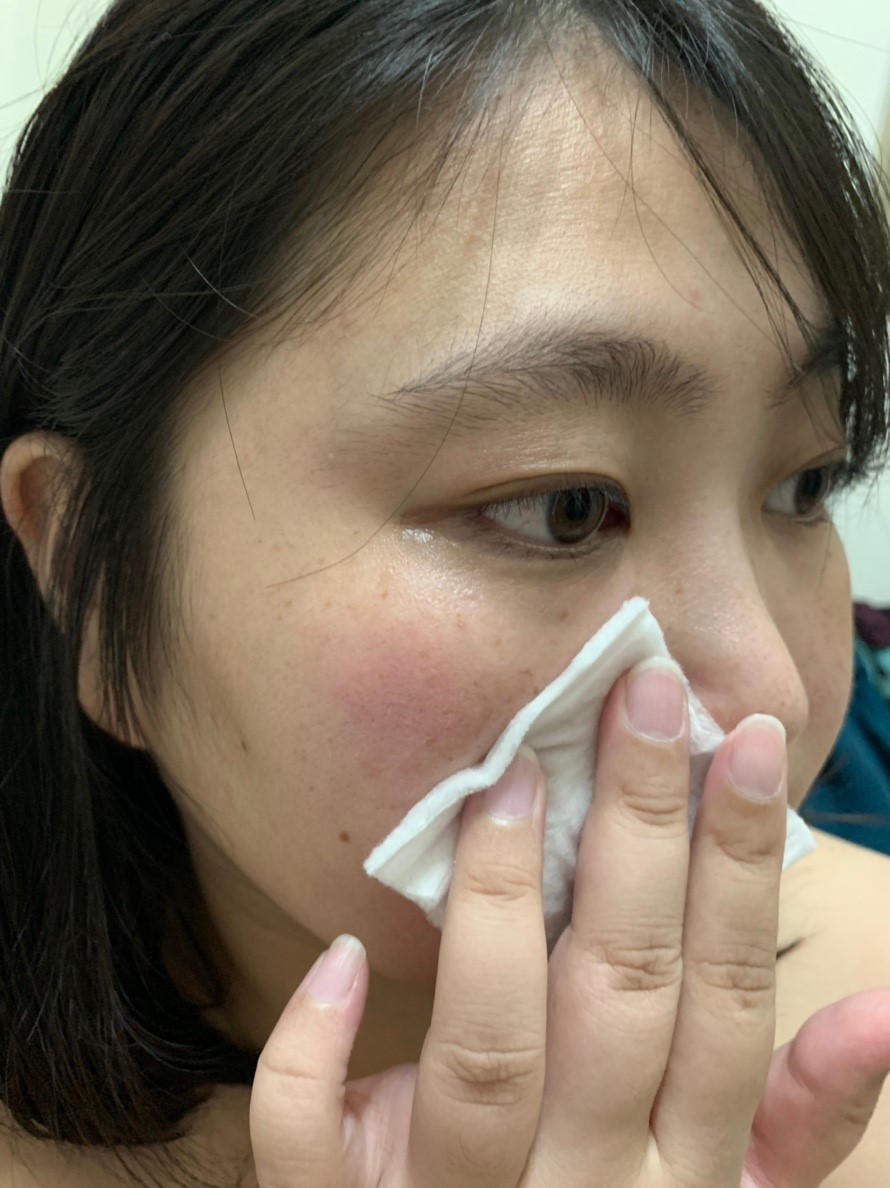 AVON雅芳極酵青春美顏露-女性愛用20年，日本原裝進口的頂級護膚品！酵母發酵液/青春水/美顏水 保養品分享 彩妝品 彩妝品分享 攝影 民生資訊分享 