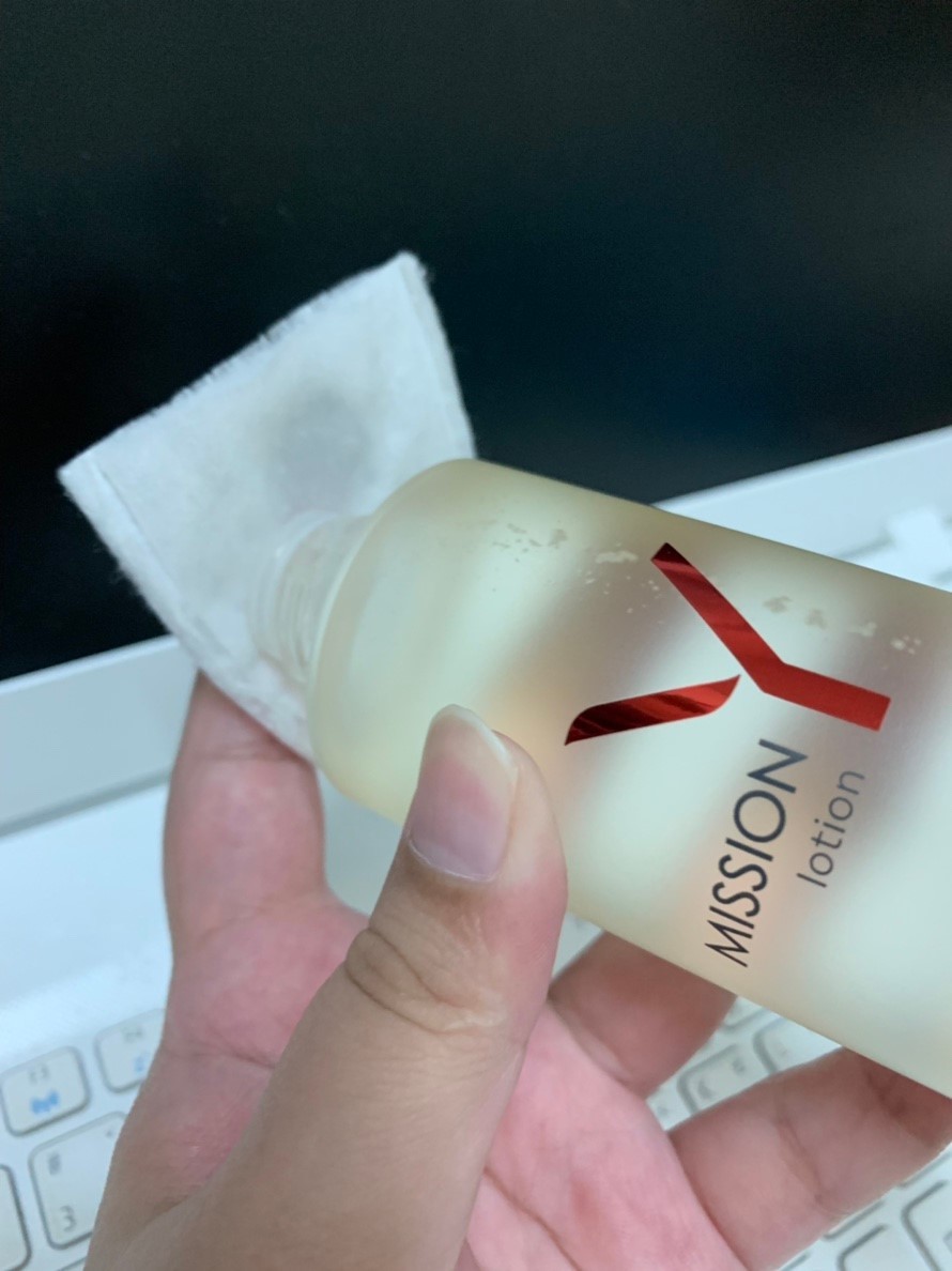 AVON雅芳極酵青春美顏露-女性愛用20年，日本原裝進口的頂級護膚品！酵母發酵液/青春水/美顏水 保養品分享 彩妝品 彩妝品分享 攝影 民生資訊分享 