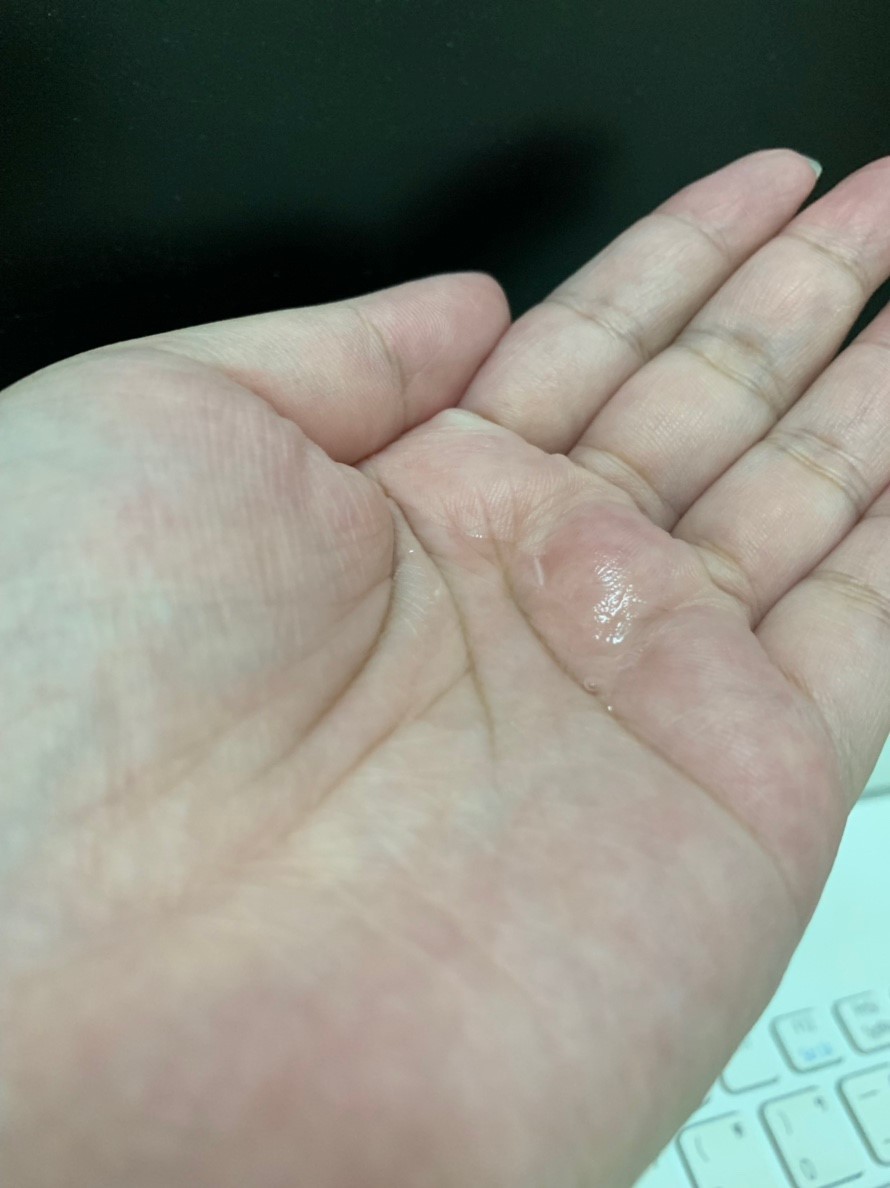 AVON雅芳極酵青春美顏露-女性愛用20年，日本原裝進口的頂級護膚品！酵母發酵液/青春水/美顏水 保養品分享 彩妝品 彩妝品分享 攝影 民生資訊分享 