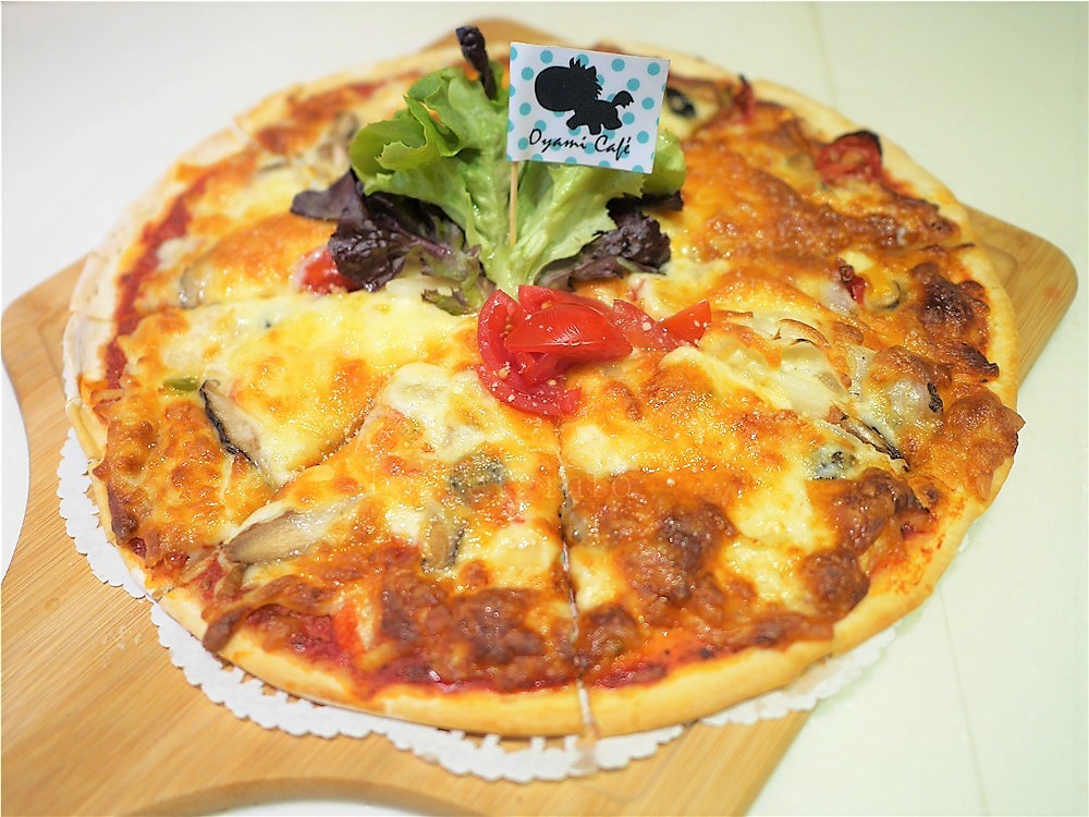 Oyami cafe-風靡台北西門町的義式咖啡館,彩虹龍蝦義大利麵、甜點下午茶都非常好吃,因為堅持美味而屹立不搖 台北萬華 近捷運西門站6號出口美食餐廳 台北下午茶 異國料理 內有Oyami cafe菜單 攝影 民生資訊分享 飲食集錦