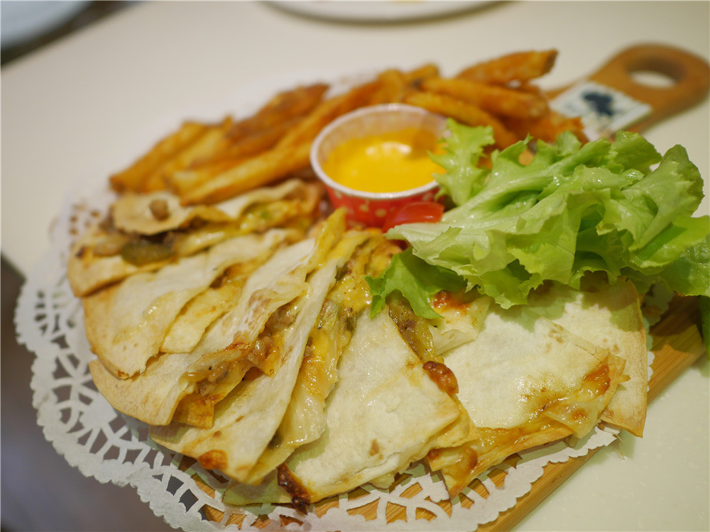 Oyami cafe-風靡台北西門町的義式咖啡館,彩虹龍蝦義大利麵、甜點下午茶都非常好吃,因為堅持美味而屹立不搖 台北萬華 近捷運西門站6號出口美食餐廳 台北下午茶 異國料理 內有Oyami cafe菜單 攝影 民生資訊分享 飲食集錦